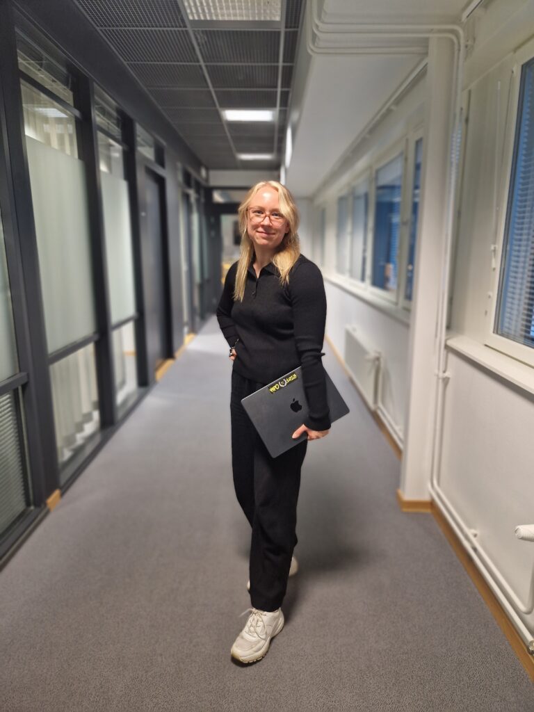 Meet Moona: From Fashion Blogging to Coding – Curiosity Opened the Door